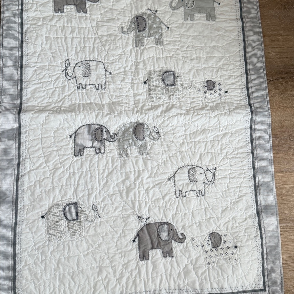 Pottery Barn Kids Elephant Quilt - Organic Cotton- Gray and White